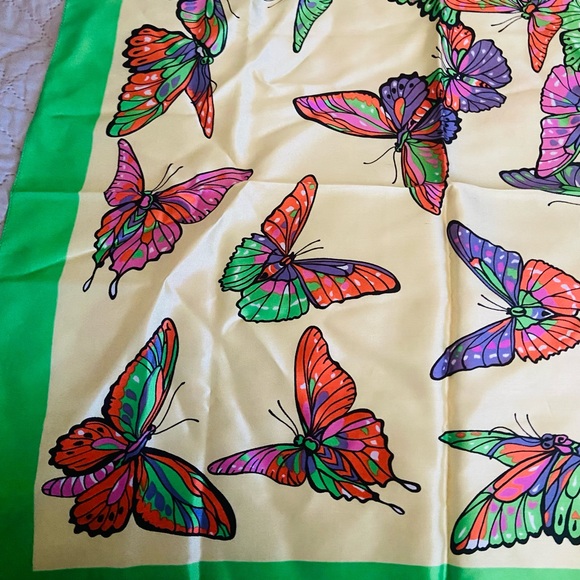 Vintage 60s Designer Scarf Germaine Butterfly Print Made - Picture 4 of 4